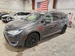 2C4RC1BG8HR613838 2017 CHRYSLER PACIFICA