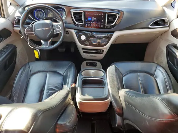 2C4RC1BG8HR628677 2017 CHRYSLER PACIFICA - Image 8