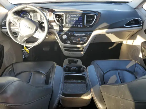 2C4RC1BG8HR633880 2017 CHRYSLER PACIFICA - Image 8