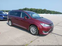 2C4RC1BG8HR635774 2017 CHRYSLER PACIFICA