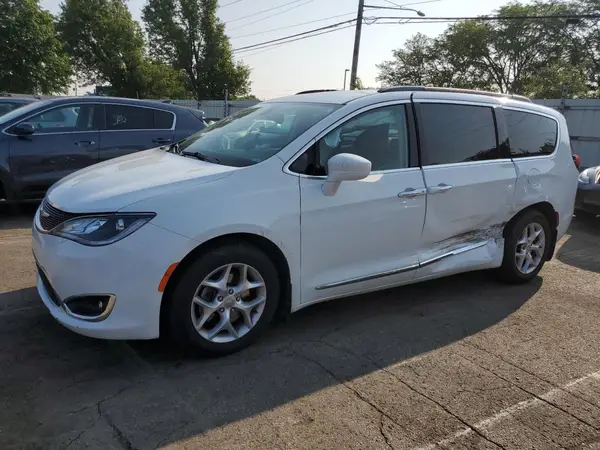 2C4RC1BG8HR635855 2017 CHRYSLER PACIFICA - Image 1