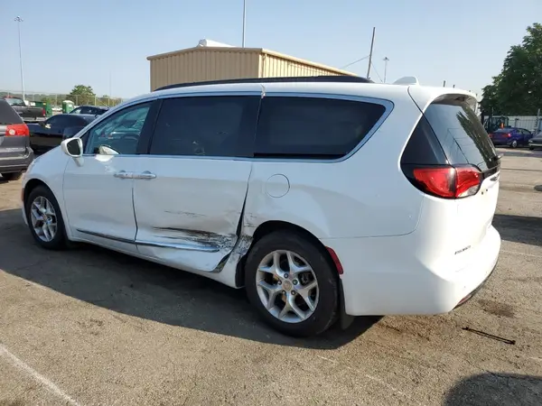 2C4RC1BG8HR635855 2017 CHRYSLER PACIFICA - Image 2