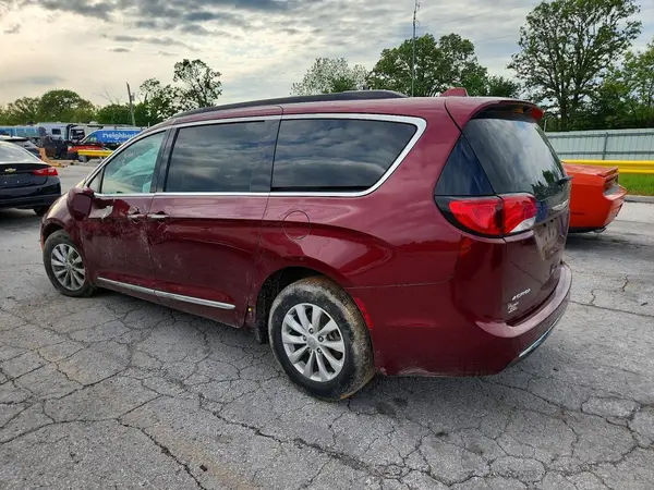2C4RC1BG8HR638108 2017 CHRYSLER PACIFICA - Image 2