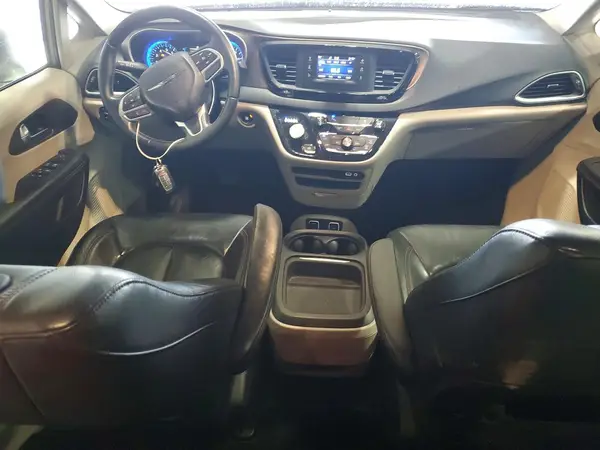 2C4RC1BG8HR642742 2017 CHRYSLER PACIFICA - Image 8