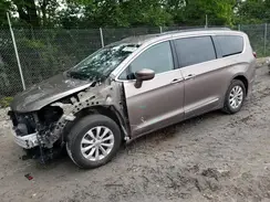 2C4RC1BG8HR653949 2017 CHRYSLER PACIFICA