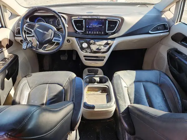 2C4RC1BG8HR657869 2017 CHRYSLER PACIFICA - Image 8