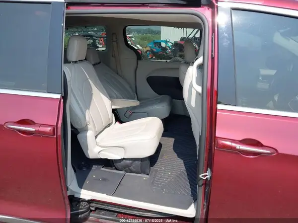 2C4RC1BG8HR660660 2017 CHRYSLER PACIFICA - Image 8