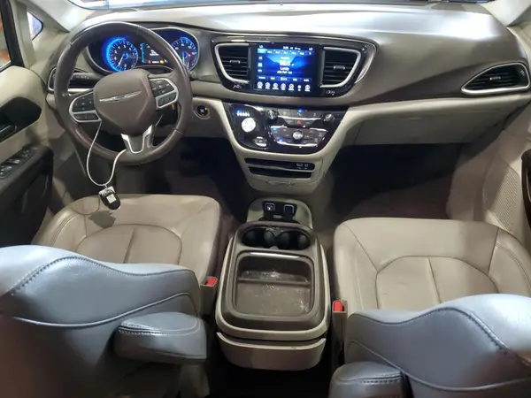 2C4RC1BG8HR670282 2017 CHRYSLER PACIFICA - Image 8
