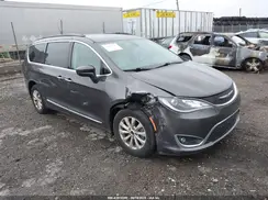 2C4RC1BG8HR684683 2017 CHRYSLER PACIFICA