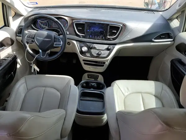 2C4RC1BG8HR708870 2017 CHRYSLER PACIFICA - Image 8