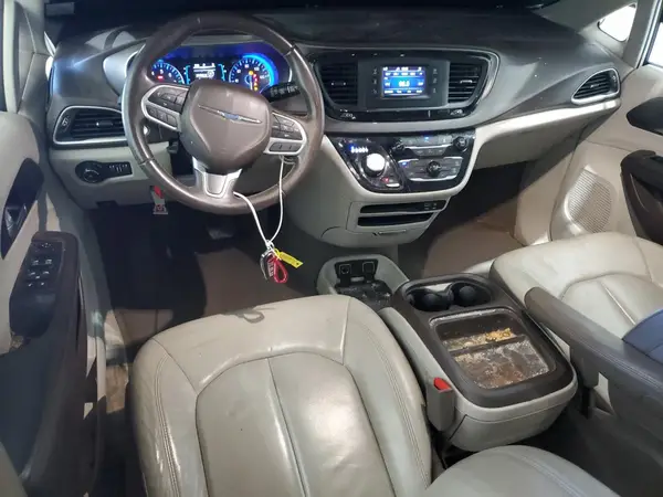 2C4RC1BG8HR711736 2017 CHRYSLER PACIFICA - Image 8