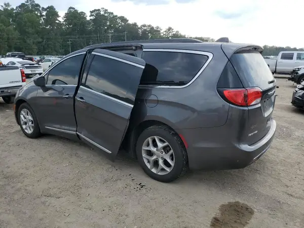 2C4RC1BG8HR730092 2017 CHRYSLER PACIFICA - Image 2