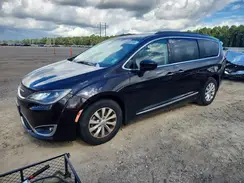 2C4RC1BG8HR734028 2017 CHRYSLER PACIFICA