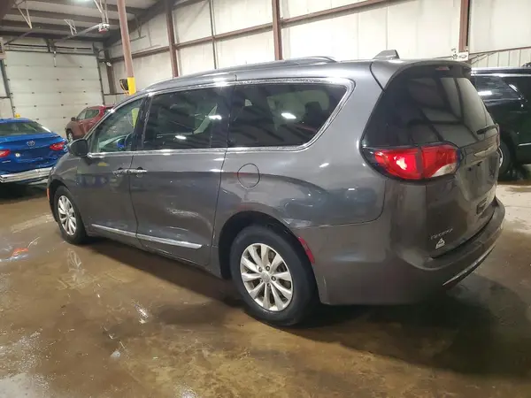 2C4RC1BG8HR734420 2017 CHRYSLER PACIFICA - Image 2