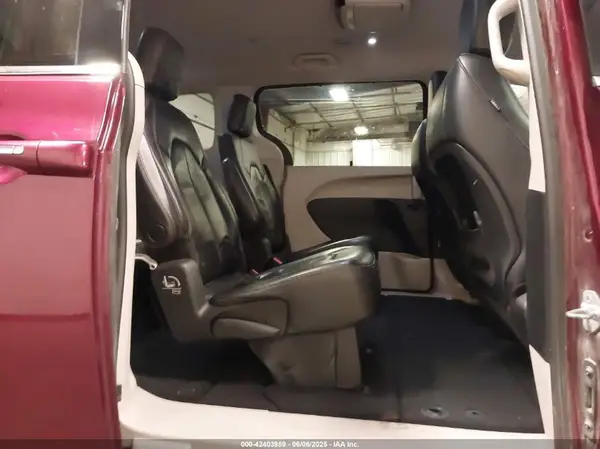 2C4RC1BG8HR743554 2017 CHRYSLER PACIFICA - Image 8