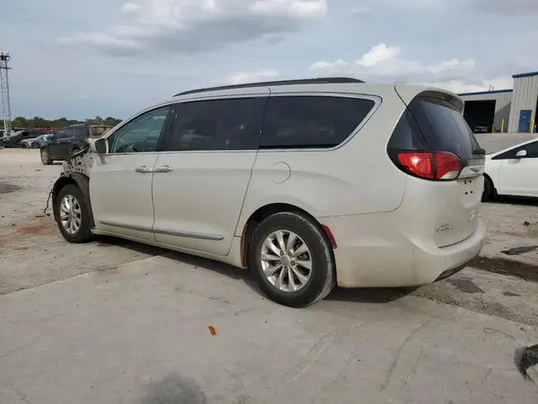 2C4RC1BG8HR744302 2017 CHRYSLER PACIFICA - Image 2