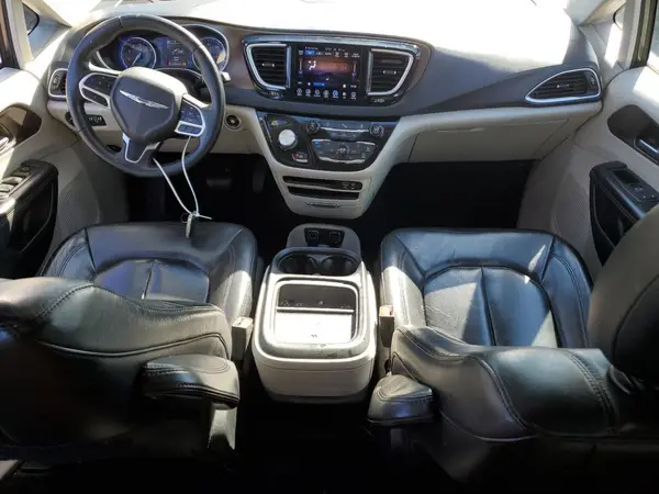 2C4RC1BG8HR745479 2017 CHRYSLER PACIFICA - Image 8