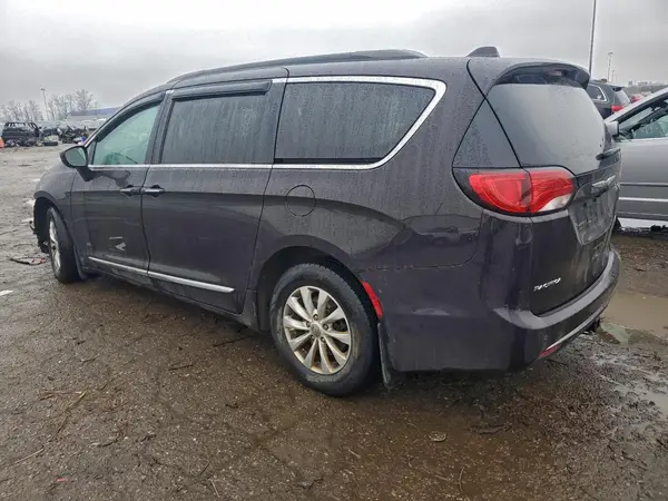 2C4RC1BG8HR771208 2017 CHRYSLER PACIFICA - Image 2