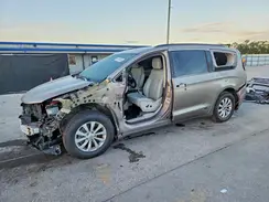 2C4RC1BG8HR771841 2017 CHRYSLER PACIFICA