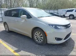 2C4RC1BG8HR771872 2017 CHRYSLER PACIFICA