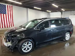 2C4RC1BG8HR785254 2017 CHRYSLER PACIFICA
