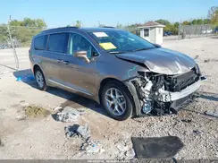 2C4RC1BG8HR788803 2017 CHRYSLER PACIFICA