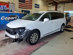 2C4RC1BG8HR795797 2017 CHRYSLER PACIFICA