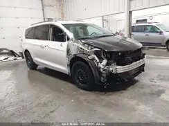 2C4RC1BG8HR803137 2017 CHRYSLER PACIFICA