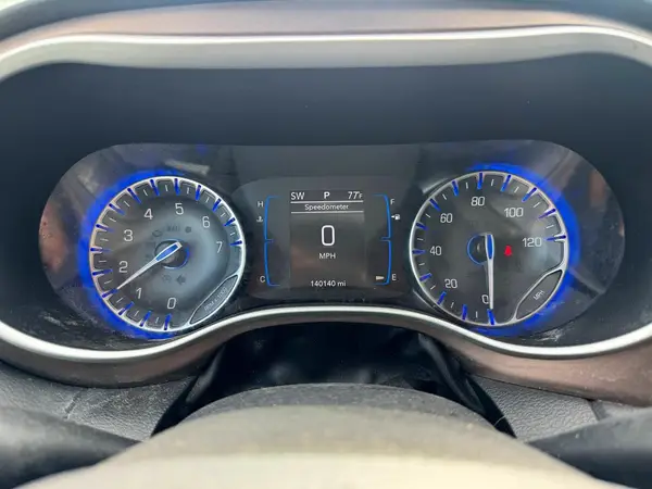 2C4RC1BG8HR803588 2017 CHRYSLER PACIFICA - Image 8