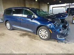 2C4RC1BG8HR803784 2017 CHRYSLER PACIFICA