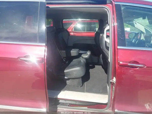 2C4RC1BG8HR809858 2017 CHRYSLER PACIFICA - Image 8