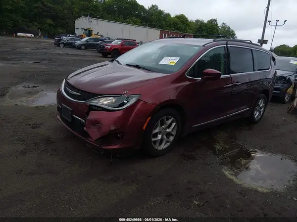 2C4RC1BG8HR810329 2017 CHRYSLER PACIFICA - Image 2
