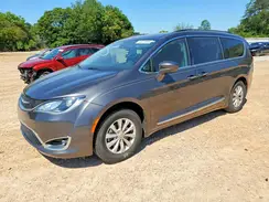 2C4RC1BG8HR811772 2017 CHRYSLER PACIFICA