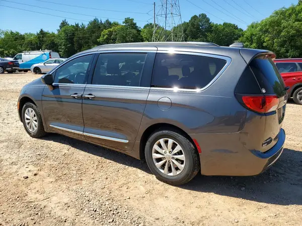 2C4RC1BG8HR811772 2017 CHRYSLER PACIFICA - Image 2