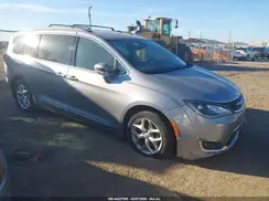 2C4RC1BG8HR816082 2017 CHRYSLER PACIFICA