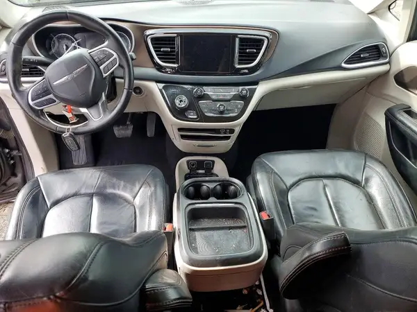 2C4RC1BG8HR816261 2017 CHRYSLER PACIFICA - Image 8