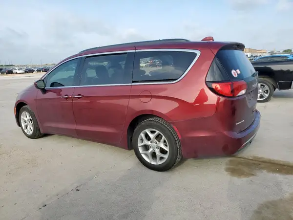 2C4RC1BG8HR816759 2017 CHRYSLER PACIFICA - Image 2