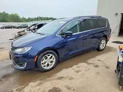 2C4RC1BG8HR816955 2017 CHRYSLER PACIFICA