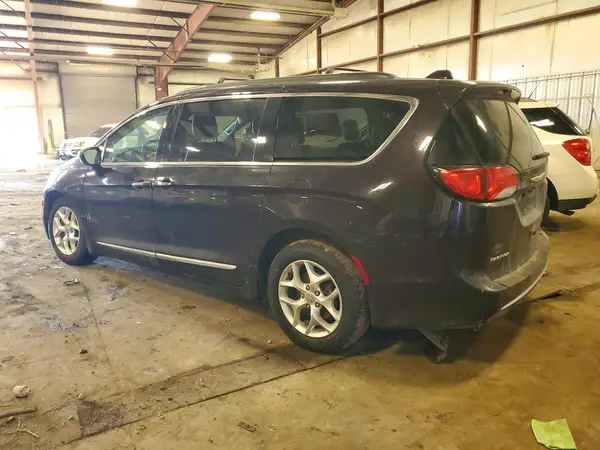 2C4RC1BG8HR821041 2017 CHRYSLER PACIFICA - Image 2