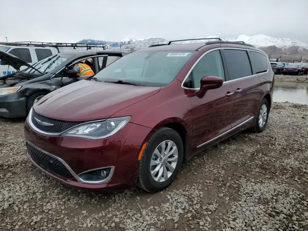 2C4RC1BG8HR832380 2017 CHRYSLER PACIFICA - Image 1