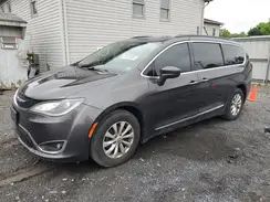 2C4RC1BG8HR832668 2017 CHRYSLER PACIFICA