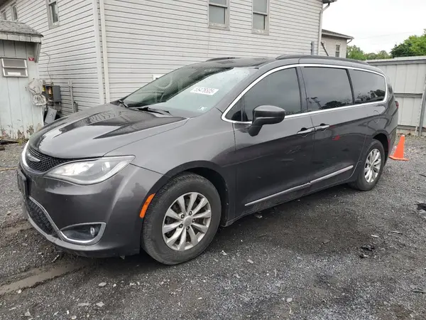 2C4RC1BG8HR832668 2017 CHRYSLER PACIFICA - Image 1