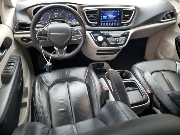 2C4RC1BG8HR832668 2017 CHRYSLER PACIFICA - Image 8