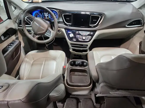 2C4RC1BG8HR833643 2017 CHRYSLER PACIFICA - Image 8