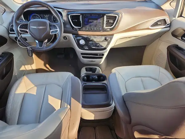 2C4RC1BG8HR839717 2017 CHRYSLER PACIFICA - Image 8