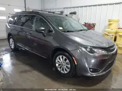 2C4RC1BG8HR845050 2017 CHRYSLER PACIFICA
