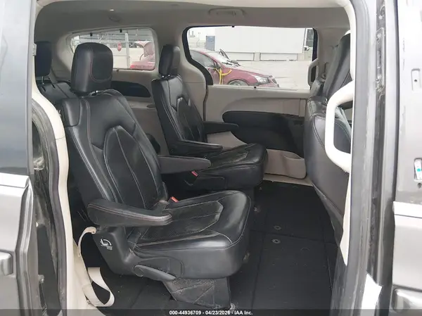 2C4RC1BG8JR110204 2018 CHRYSLER PACIFICA - Image 8