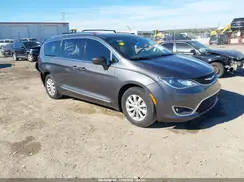 2C4RC1BG8JR110476 2018 CHRYSLER PACIFICA