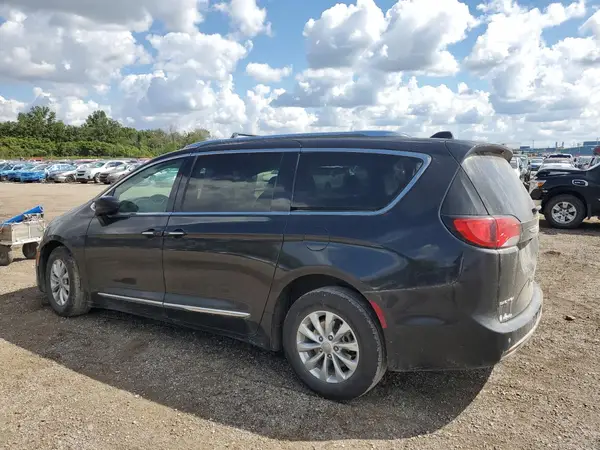 2C4RC1BG8JR116293 2018 CHRYSLER PACIFICA - Image 2