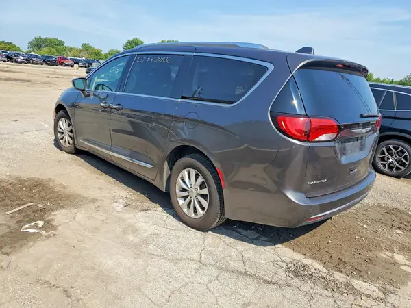 2C4RC1BG8JR118948 2018 CHRYSLER PACIFICA - Image 2